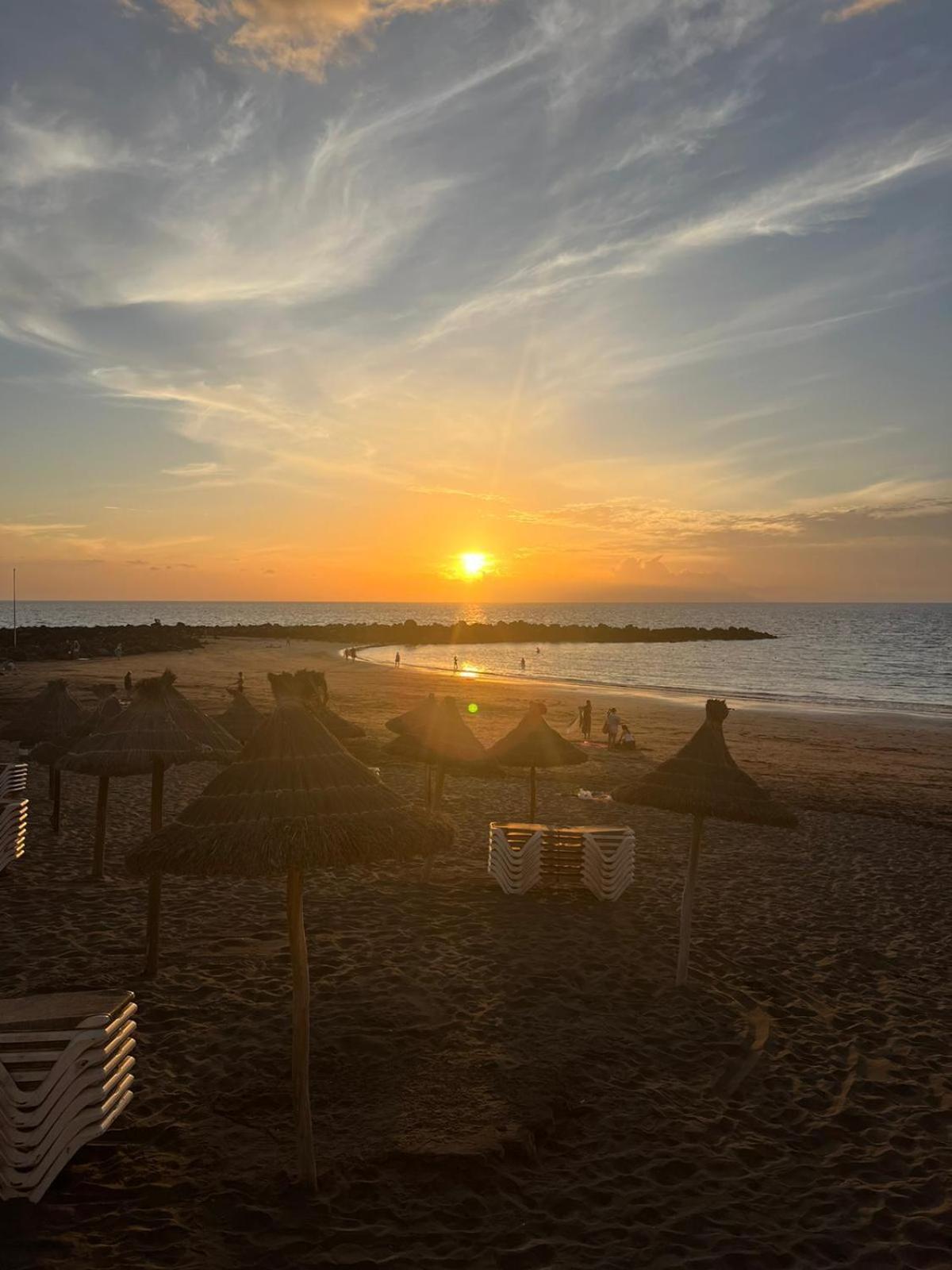 Apartamento En Primera Linea De Playa, Centrico, Tranquilo ปลายาเดลาสอเมริกาส ภายนอก รูปภาพ